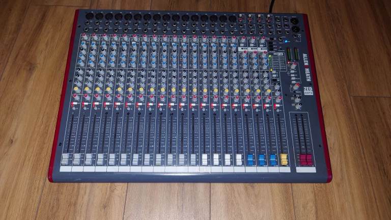 Allen And Heath ZED22FX mixing desk in full working order suit band or studio 