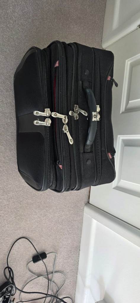 Wenger Business briefcase- pull along