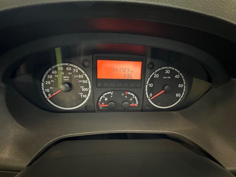 Globecar Globescout 2 berth 4 belts LHD DIESEL MANUAL 2007/57