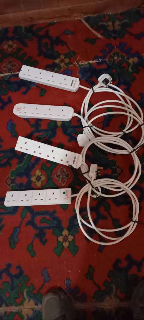 4x 4-Gang Extension Leads 2m White Eveready / Masterplug Job Lot