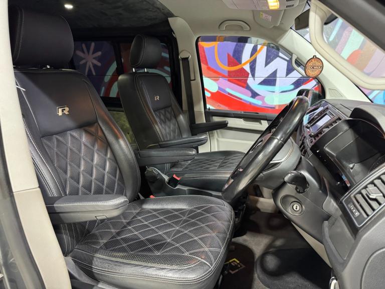 2017 Volkswagen Transporter 2.0 TDI BMT 204 Highline Kombi / Camper Van DSG Crew Van Diesel Autom...
