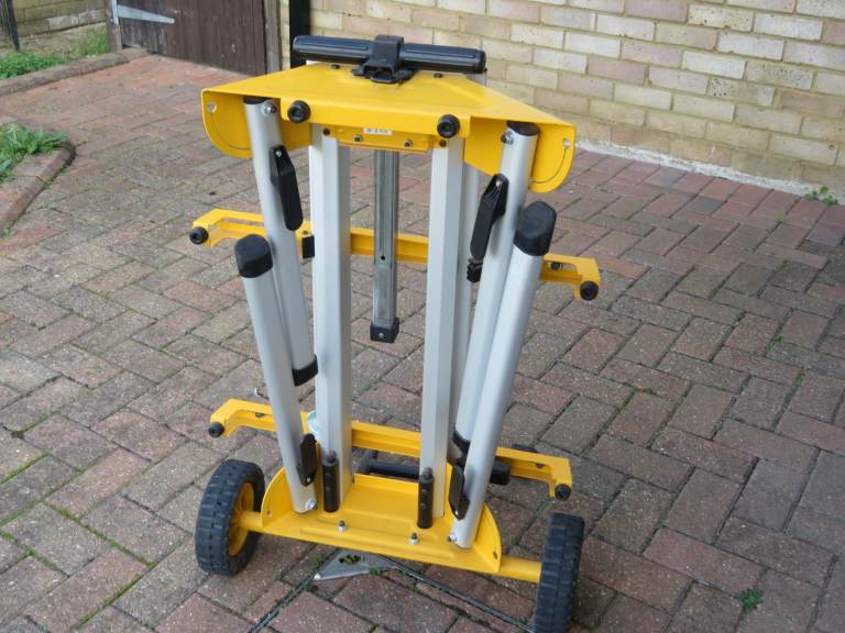 DeWalt HD Rolling Saw Stand