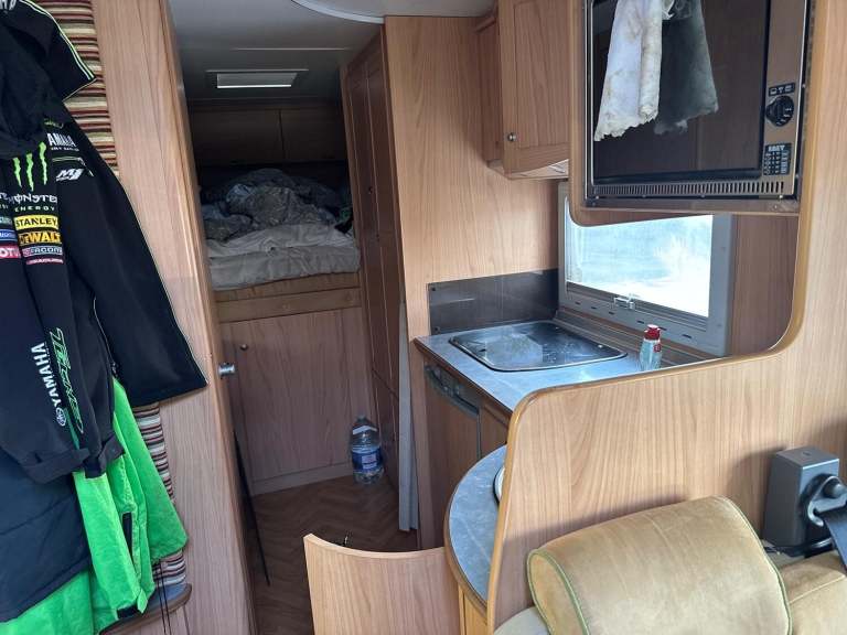 BURSTNER ARGOS 748/2 2006