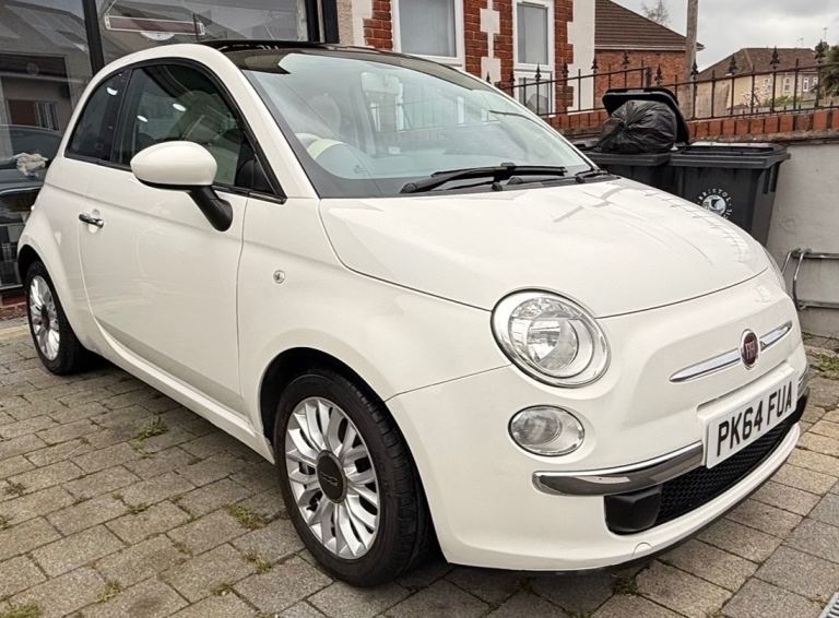 2014 Fiat 500 Lounge Great little car