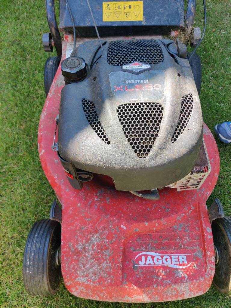 Jagger Lawnmower w/ Briggs & Stratton engine - Quantum XLS 50 with Steel Petrol Can