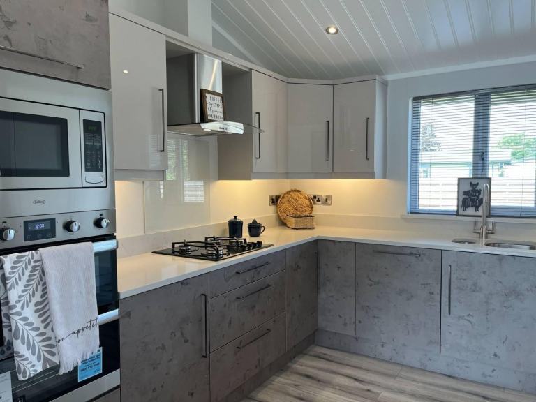 Oakgrove Waverton in Burwell  - Lodge / Caravan 