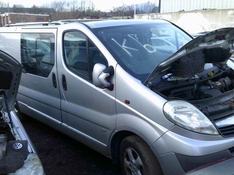breaking for spares vauxhall vivaro 2012 2.0 dci