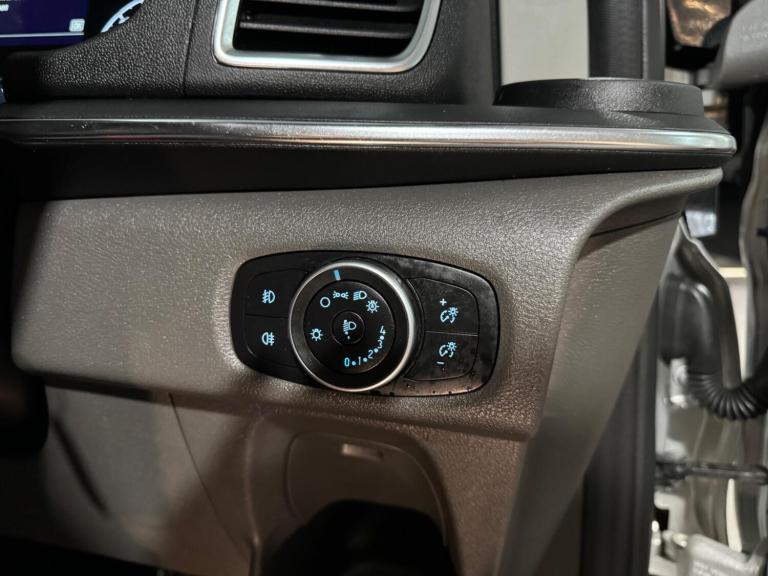 2022 Ford Tourneo Custom 2.0 EcoBlue 130ps L/R 8 Seater Titanium Auto MPV DIESEL Automatic