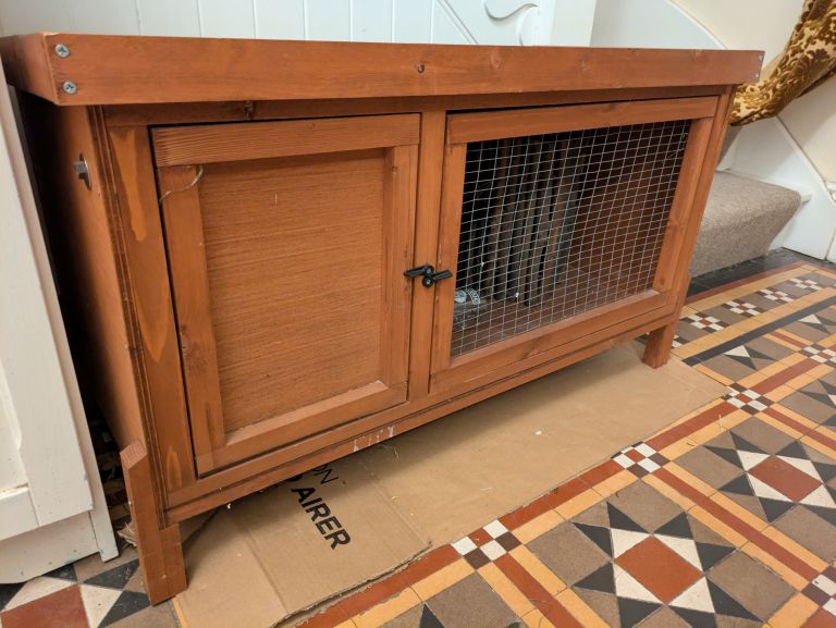 Rabbit & Guinea Pig Hutch