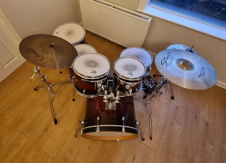6-piece GRETSCH Catalina Drum Kit, double-pedal, cymbals & stands (used)