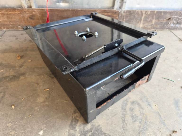 VW Volkswagen T5 T5.1 Camper Van Swivel Seat plate with base
