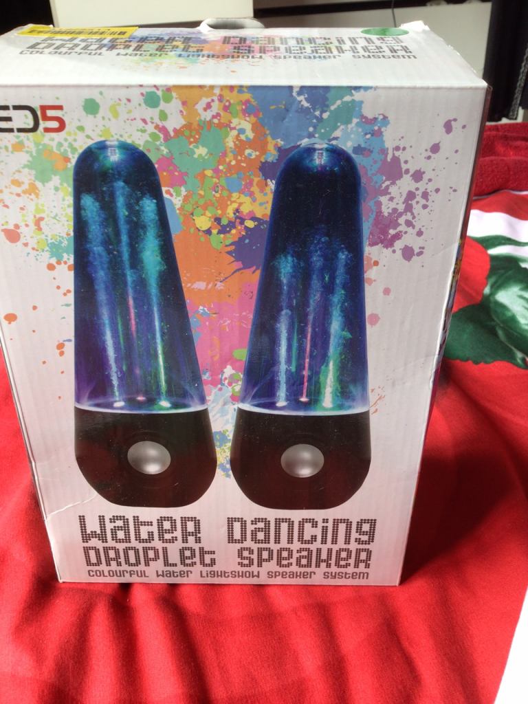 Dancing music speakers. Connects to iphone computer laptop pc consoles