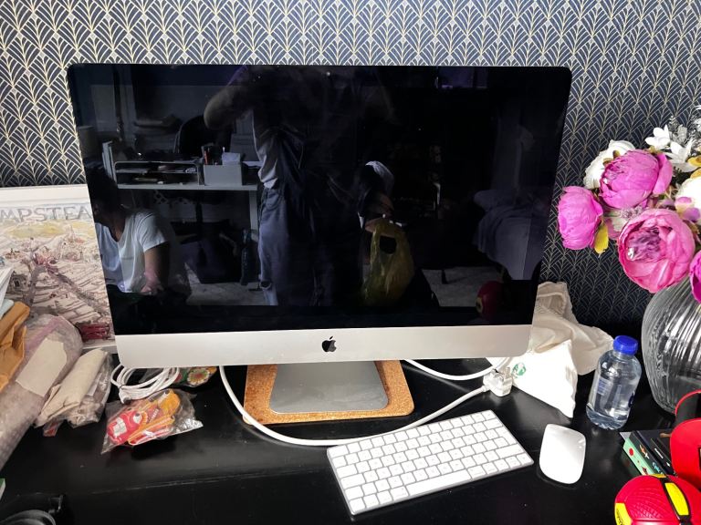2013 a1419 model iMac with keyboard and mouse 