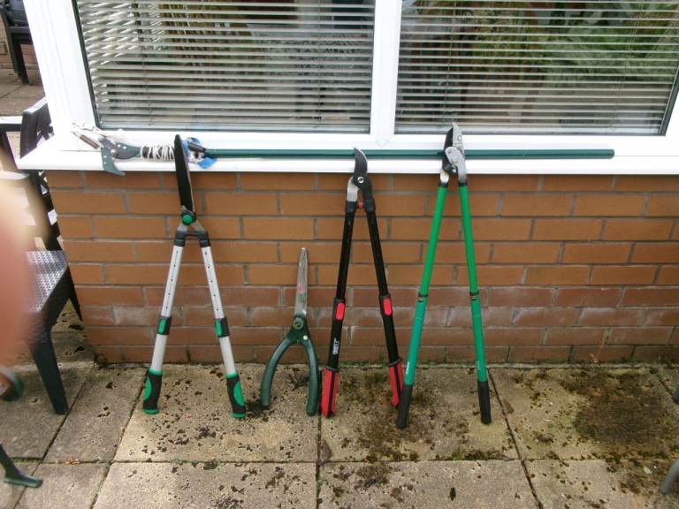 Garden Shears & Loppers - Good Condition Tools