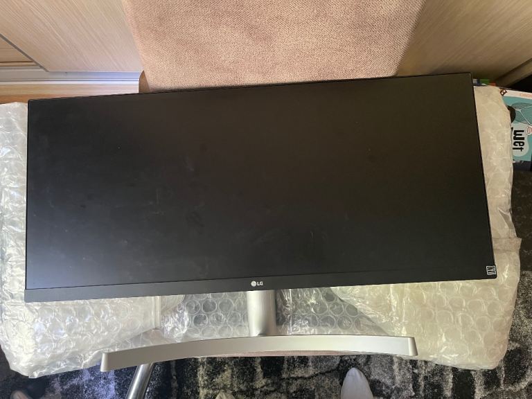 LG Monitor – Good Condition, Silver/Black