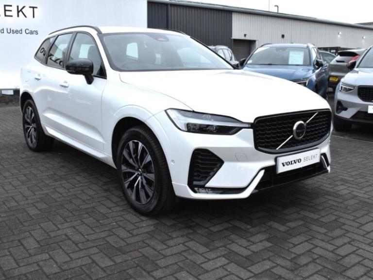VOLVO XC60 2.0 B5P Plus Dark 5dr AWD Geartronic