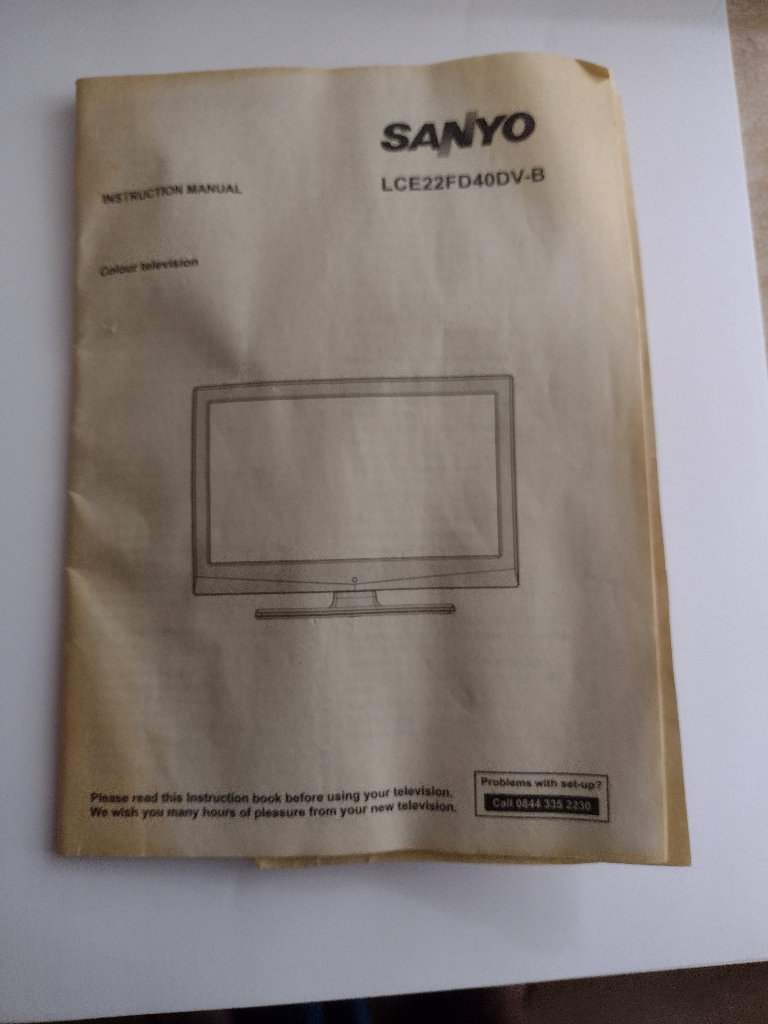SANYO 22ins LCE INSTRUCTION MANUAL & WALL BRACKET