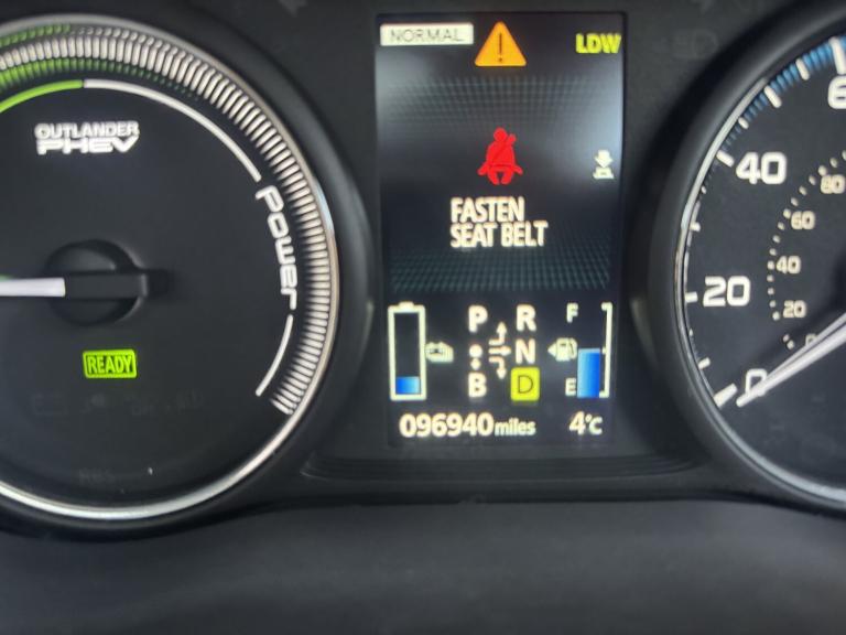 MITSUBISHI OUTLANDER 2.0 h 12kWh GX4hs 2014