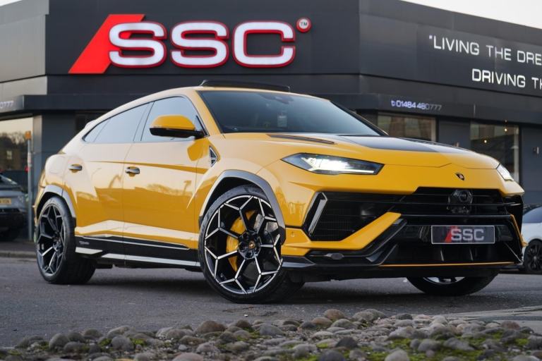 Lamborghini URUS V8 PERFORMANTE AUTO