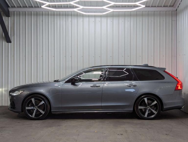 2019 Volvo V90 2.0 V90 R-Design+ T8 PHEV AWD Auto 4WD 5dr Estate Hybrid Automatic