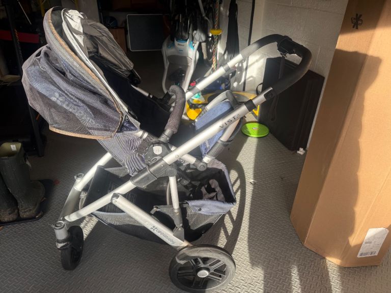 Uppa Baby Vista V2 pushchair