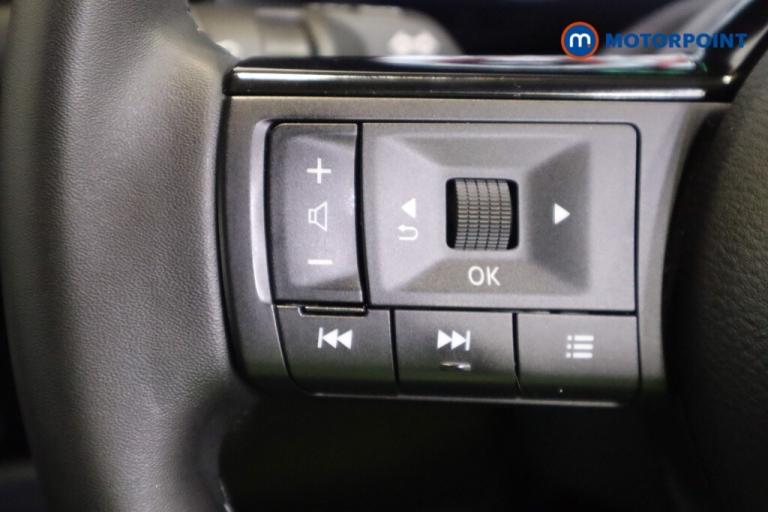 2023 Nissan Qashqai 1.3 DiG-T MH N-Connecta [Glass Roof] 5dr SUV Petrol Manual
