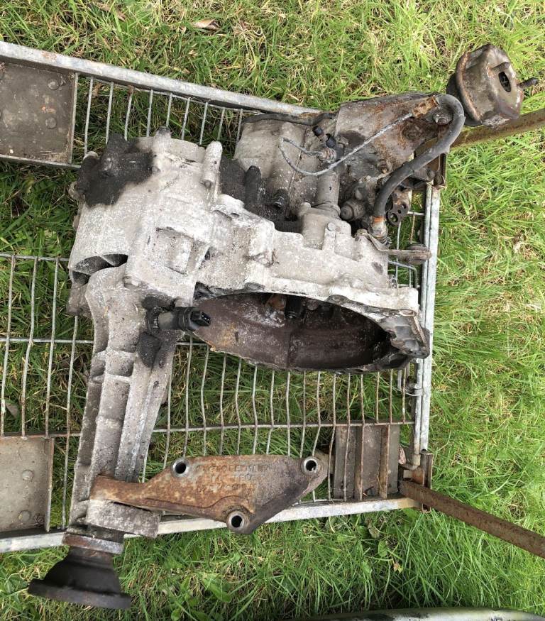 VW T4 2.5TDI 5 SPEED GEARBOX