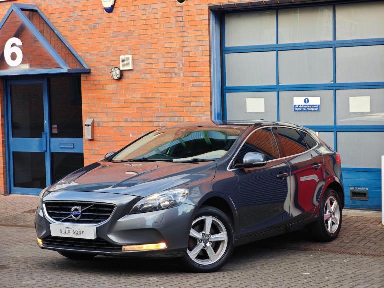  Volvo V40 1.6 D2 SE Euro 5 (s/s) 5dr Diesel Manual