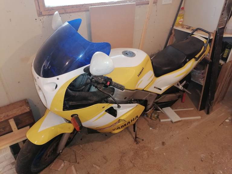 FZR100 Genesis 