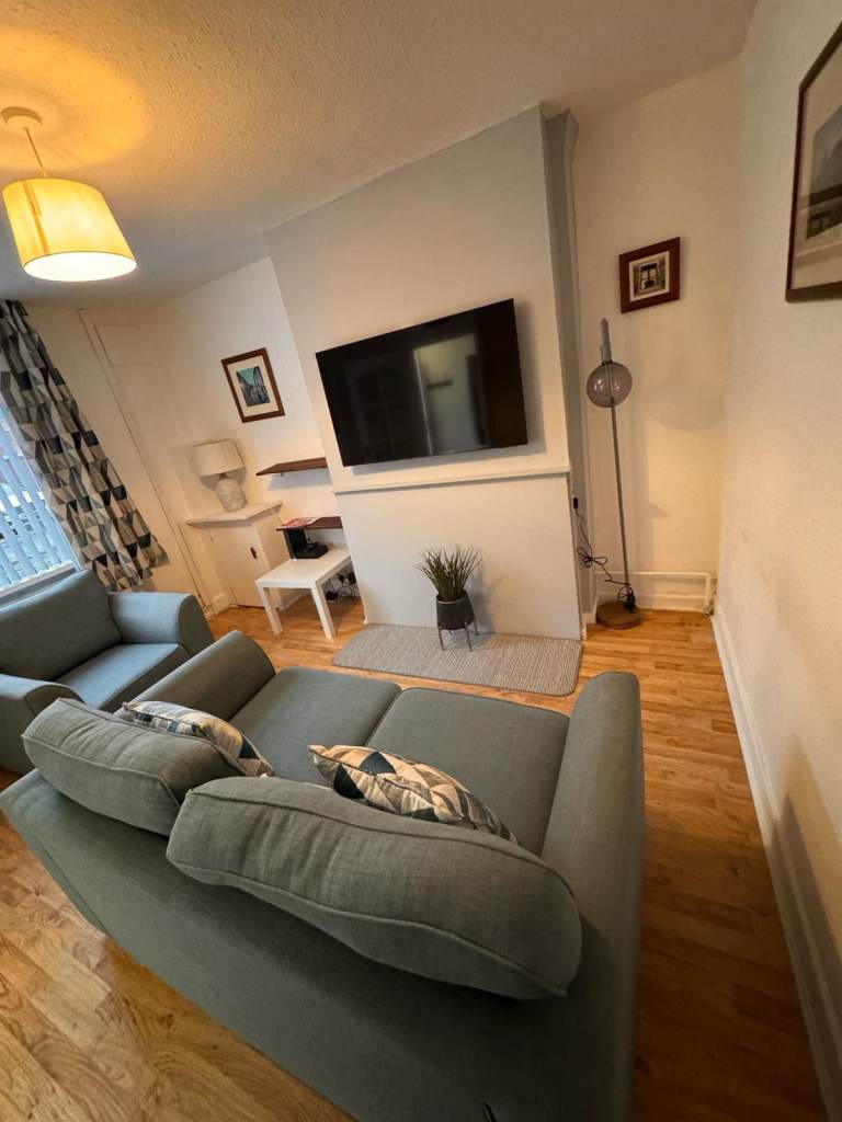 2 bedroom BT12 BILLS INCLUDED