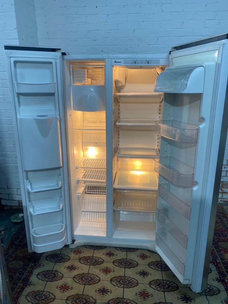 FREE DELIVERY Beautiful Amana Plumb In With Icemaker Fridge Freezer