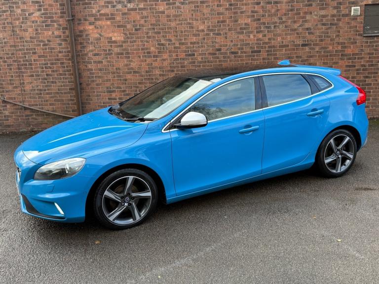 2014 Volvo V40 D2 R DESIGN 5dr HATCHBACK Diesel Manual