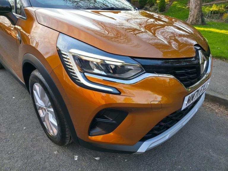 2022 Renault Captur 1.3 TCe Iconic EDC Euro 6 (s/s) 5dr SUV Petrol Automatic