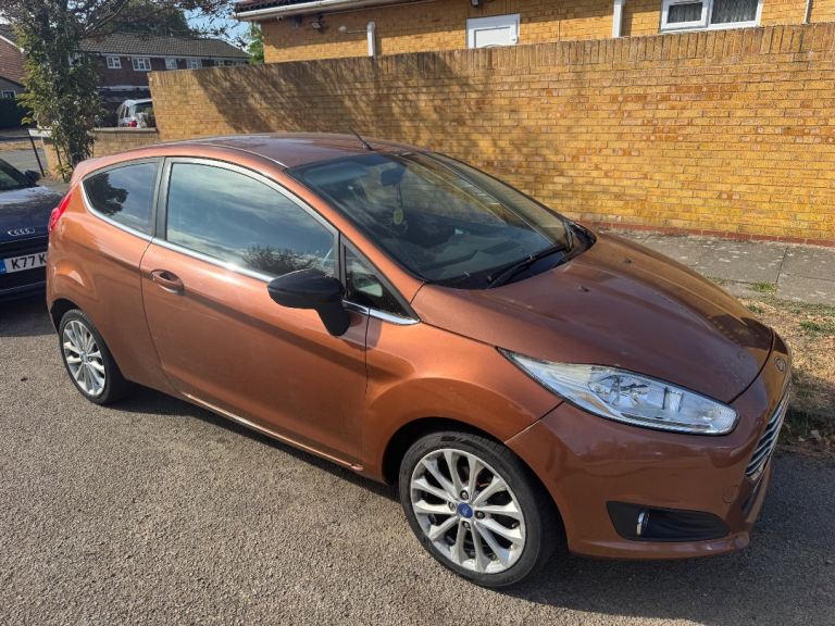 Ford, FIESTA Automatic Hatchback, 2013, Semi-Auto, 1597 (cc), 3 doors