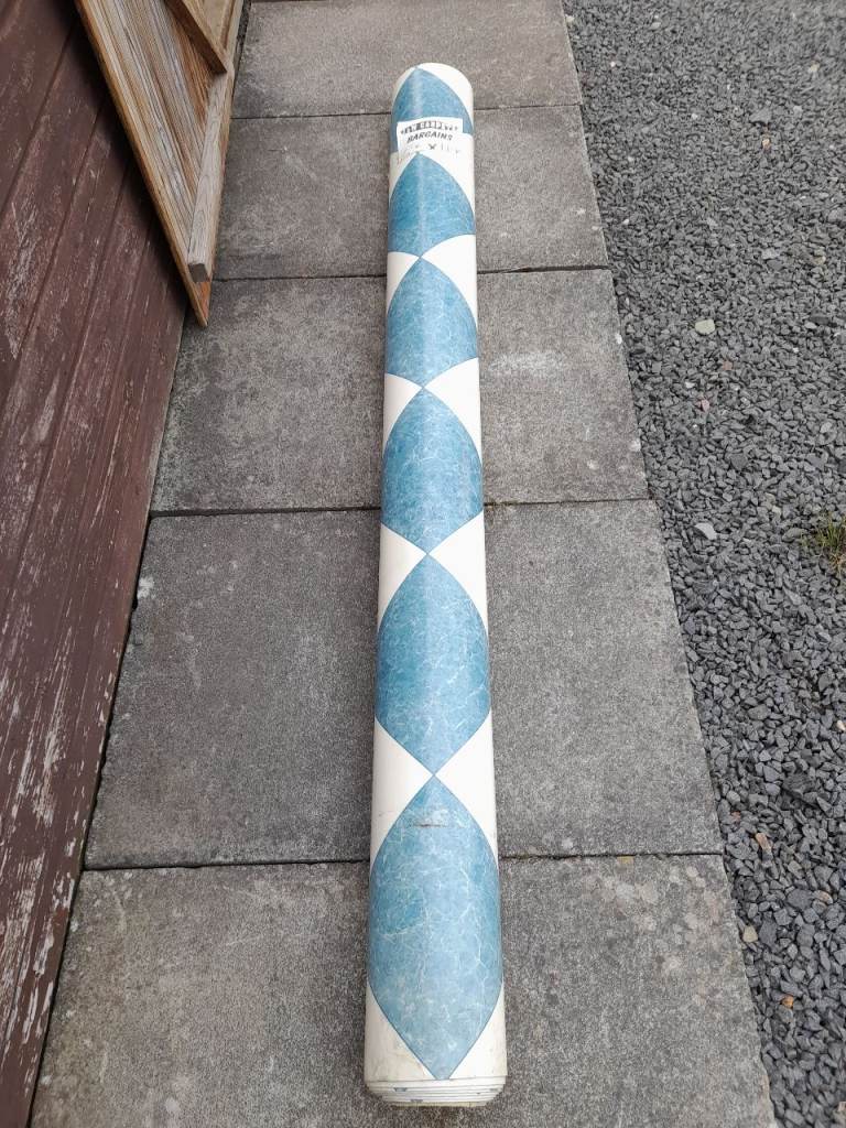 VINYL FLOOR COVERING SUIT BATHROOM/KITCHEN .NEW.