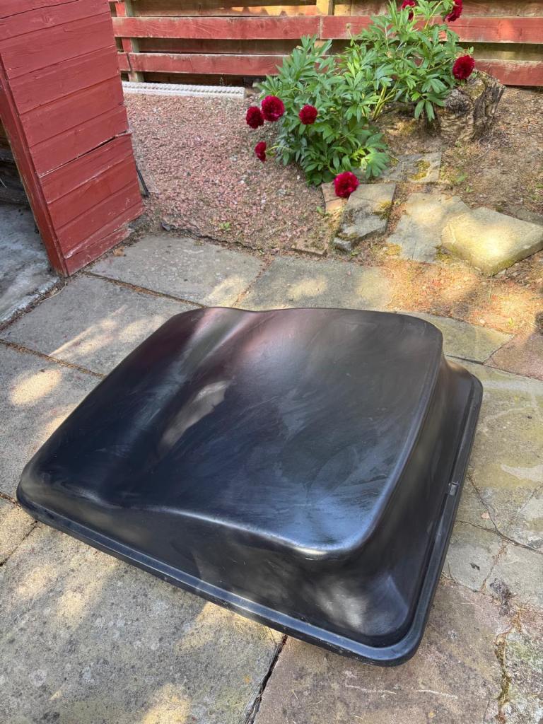 100ltr universal roof box