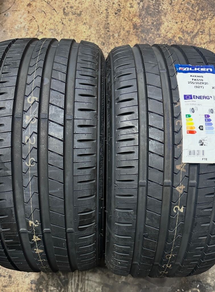 X2 falken 255/30/20 