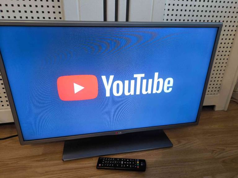 LG 32 inch TV FullHD