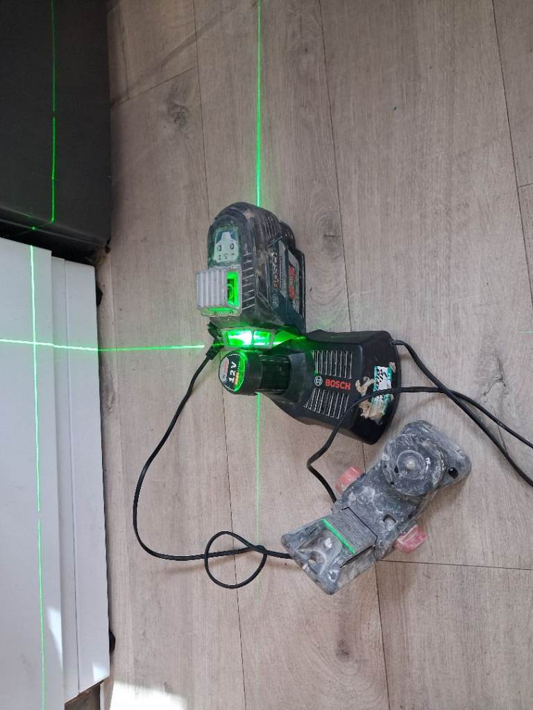Bosch Green Laser Level – Good Condition