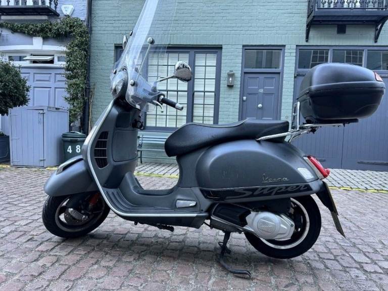 Piaggio, VESPA, 2016, 124 (cc)