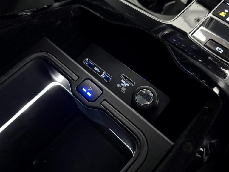  Land Rover Range Rover 4.4 SD V8 Autobiography SUV 5dr Diesel Auto 4WD Euro 6 (s/s) (339 ps) Die...