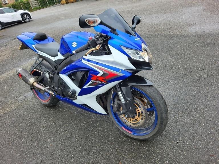2009 09 SUZUKI GSXR 750 K8 GSXR750 BLUE  WHITE SPORTS SUPERSPORT HPI CLEAR