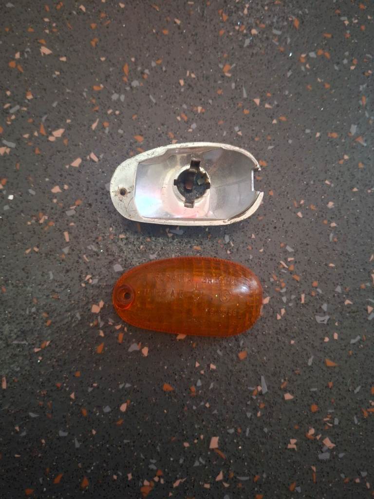 Piaggio typhoon indicator 