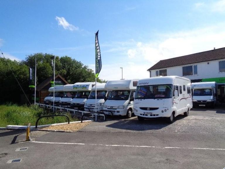 Auto-Sleepers Symbol ES 2 Berth Peugeot Boxer Sussex ES DIESEL MANUAL 2004
