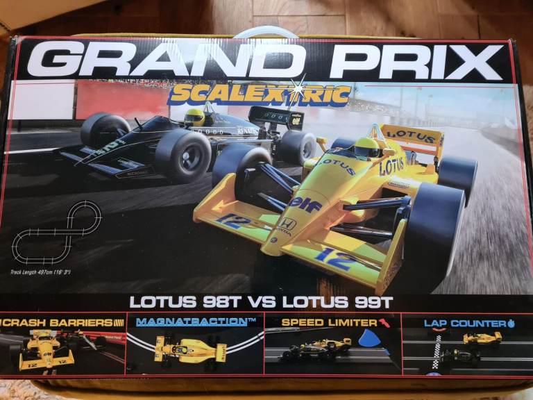 image for Scalextric Grand Prix Lotus 98Y vs Lotus 99T + 2 x 161 Jaguar E-Types