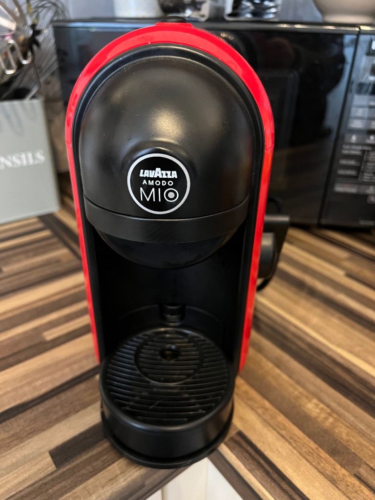 Lavazza Amodo Mio coffee pod machine