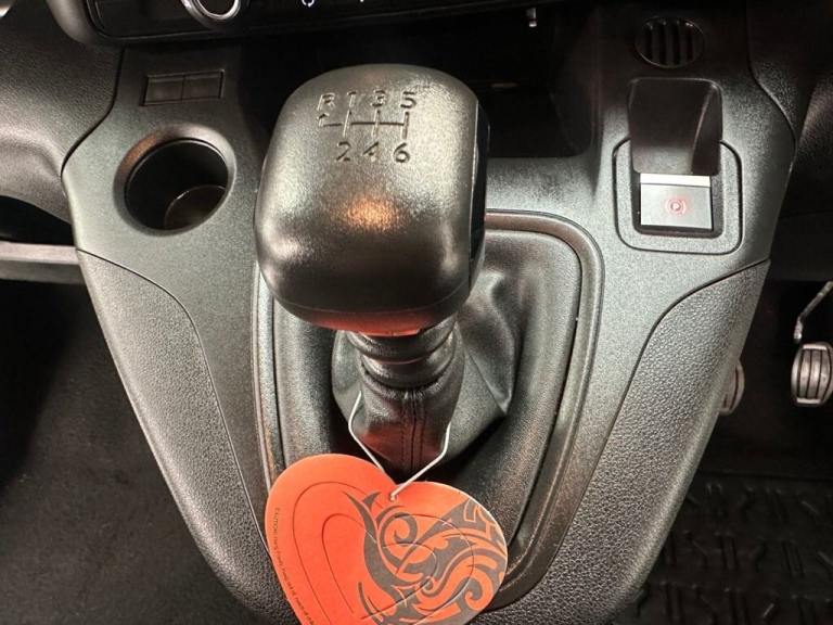 2022 22 VAUXHALL COMBO 1.5 TURBO D SPORTIVE L1 SWB * ONLY 48,454 * 3 SEATER * AP