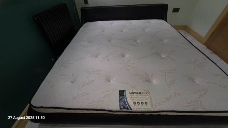 SUPERKING SIZE BED WITH MATTRESS  (EXCELLENT CONDITION)
