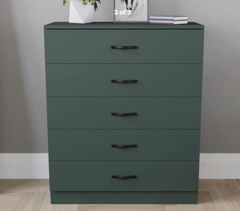 Vida Designs Riano Green 5 Drawer Chest of Drawers (H) 900mm x (W) 750mm x (D) 360mm. RRP£149