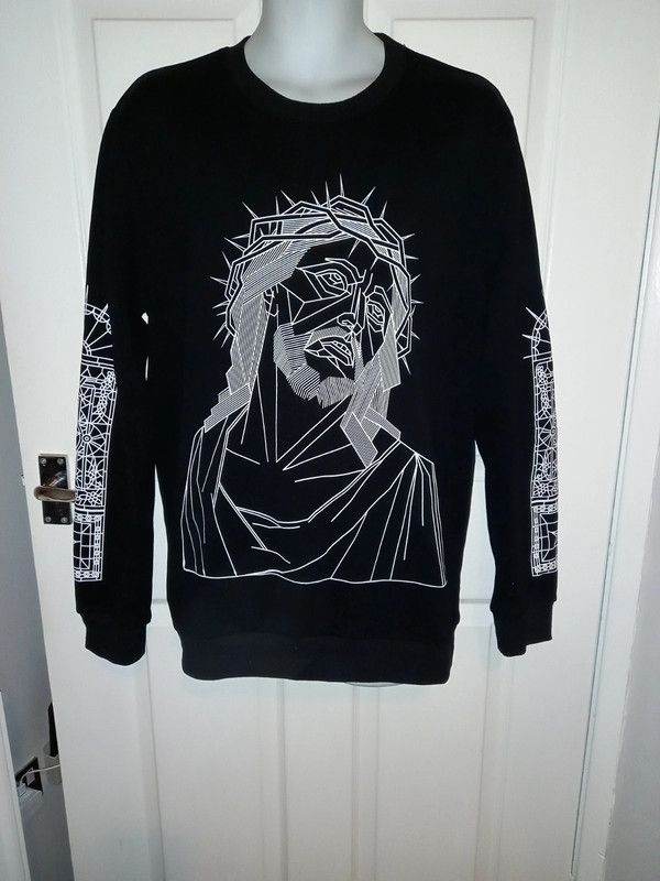 Gevency Black " Jesus Christ" Long Sleeved Crew Neck Sweat Shirt UK Size Large